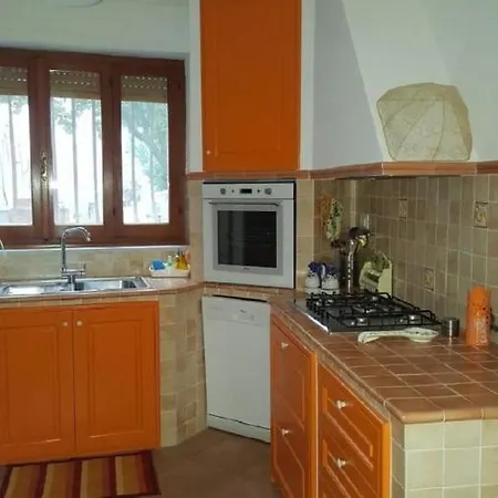 Lunigiana - Schone Mit Grosser Terrasse Und Mit Blick Auf Garten Lägenhet *
